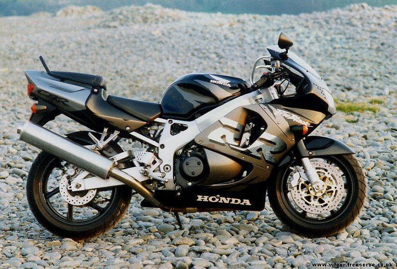 1998 Honda Fireblade.Click photo to return to RC51 page